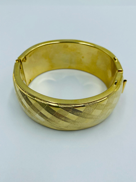 Крупный браслет с гравировкой