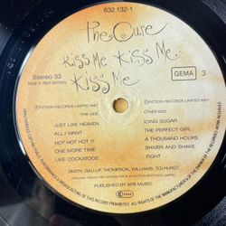Винтажная виниловая пластинка LP The Cure, Kiss Me, Kiss Me, Kiss Me (Германия 1992)