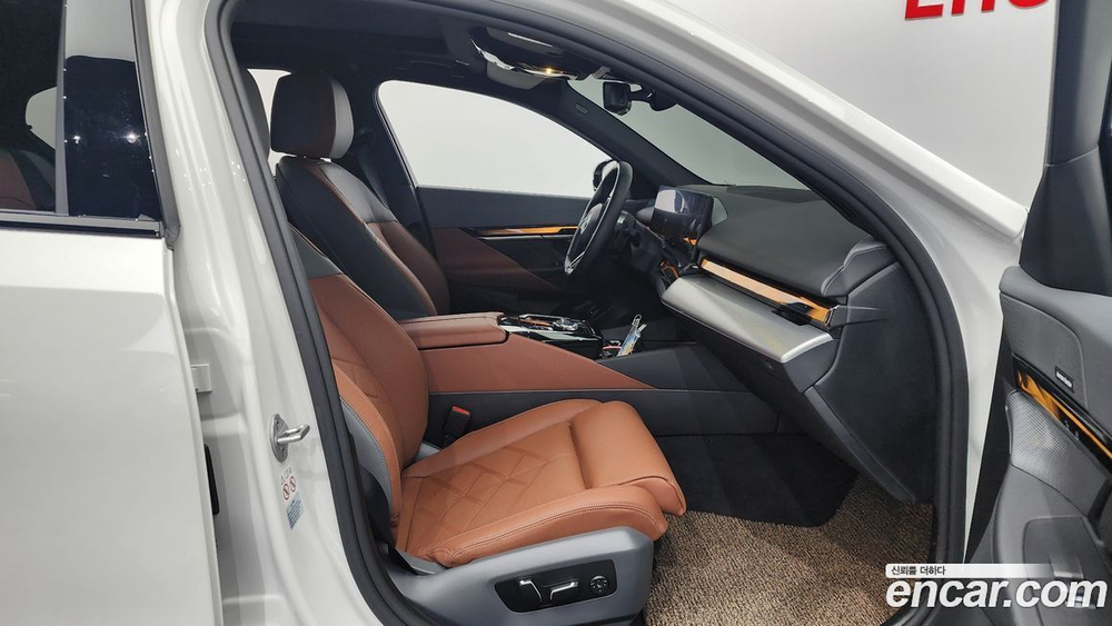 BMW 5 Series (G60) 530i xDrive M Sports (12.2023)