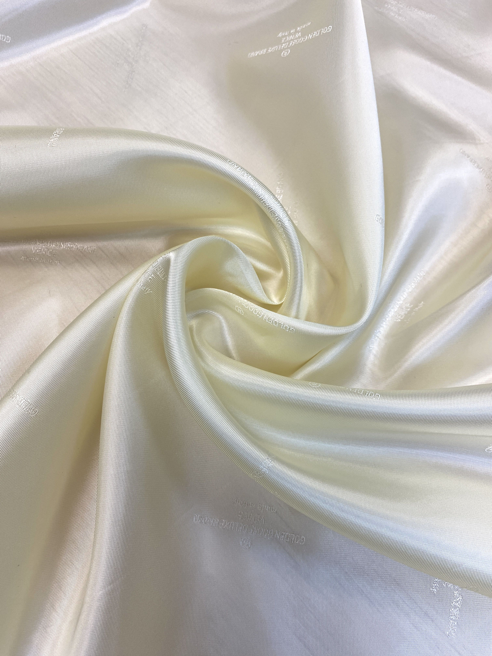 Ткань подкладочная с принтом (Италия) 50% вискозный шелк 50% п.э ш-140см 1 м