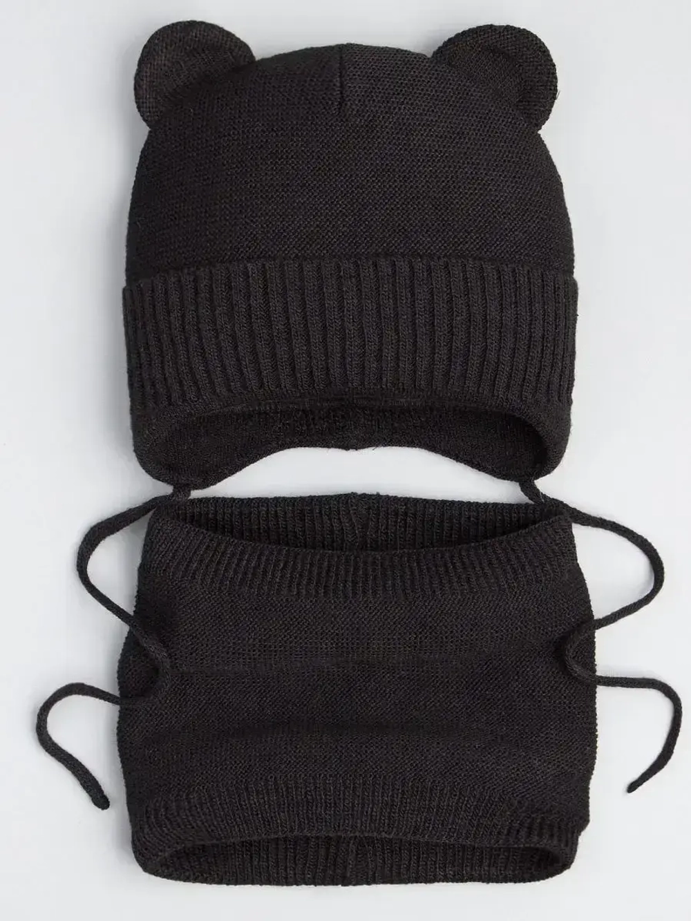 Шапка и снуд вязаная демисезонная для детей