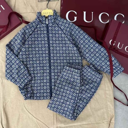 Костюм Gucci