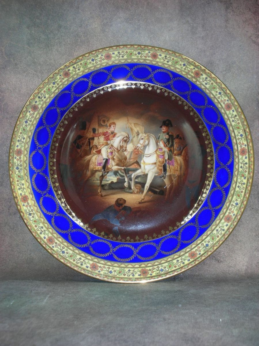 Тарелка. Фарфор. Солдат. Наполеон Бонапарт Битва при Аустерлице. Carlsbad. Чехословакия