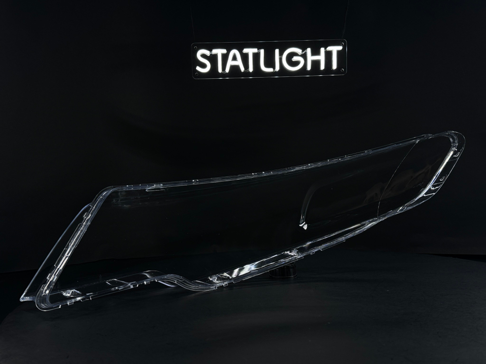 Правое стекло фары KIA Cerato 2 2008-2013