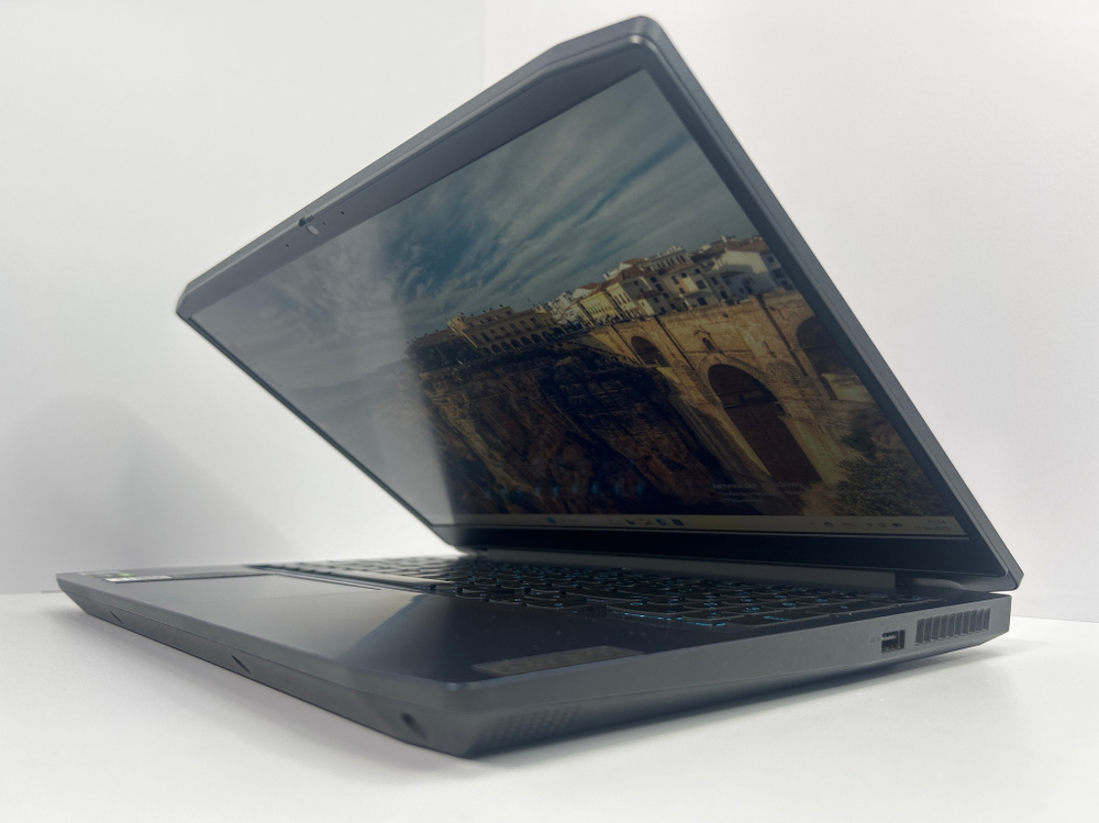 Ноутбук Lenovo IdeaPad Gaming 3 15IMH05 (81Y40096RK) 15.6"/Intel Core i7 10750H/RAM 8GB/SSD 512GB/NVIDIA GeForce GTX 1650 4G/1920*1080/IPS/Windows 11/Подсветка кл-ры: LED/Синий. Состояние: B1