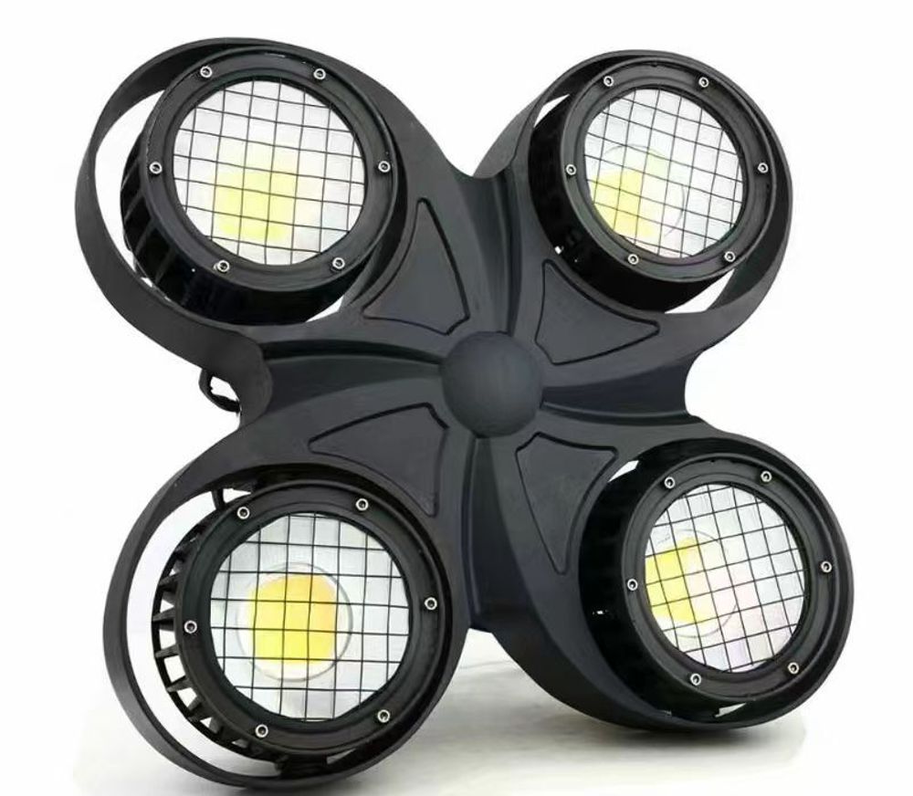 Световой прибор Amixled Blinder 4x100