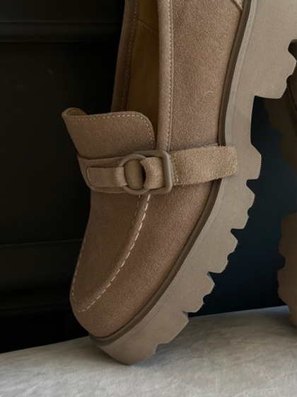 Лоферы из натуральной замши