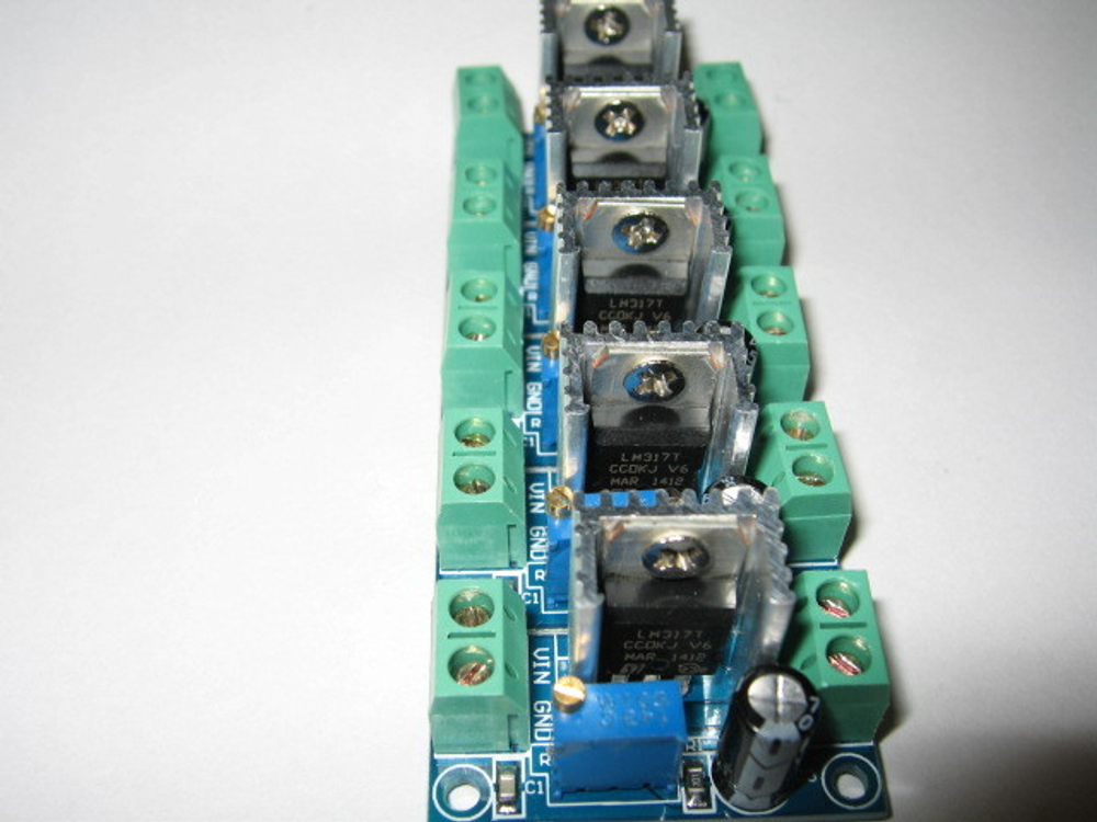 Модель: модуль DC-DC на LM317