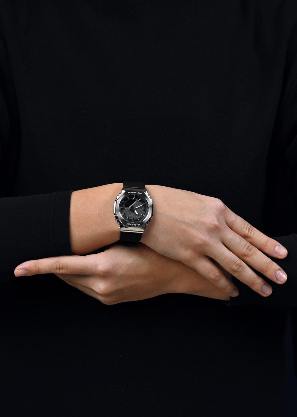 Часы Casio GM-S2110-1A1