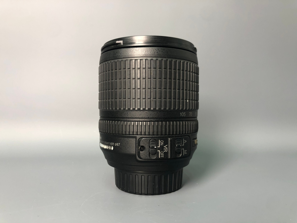Nikon 18-105mm f/3.5-5.6G AF-S ED DX VR Nikkor