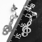 Серьги гвоздики "Скрипичный ключ" (16х7мм) для прокола и украшения пирсинга ушей. Медицинская сталь. Цена за пару.