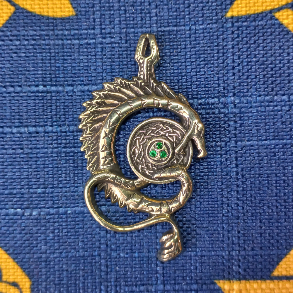 Подвеска. Рунический змей