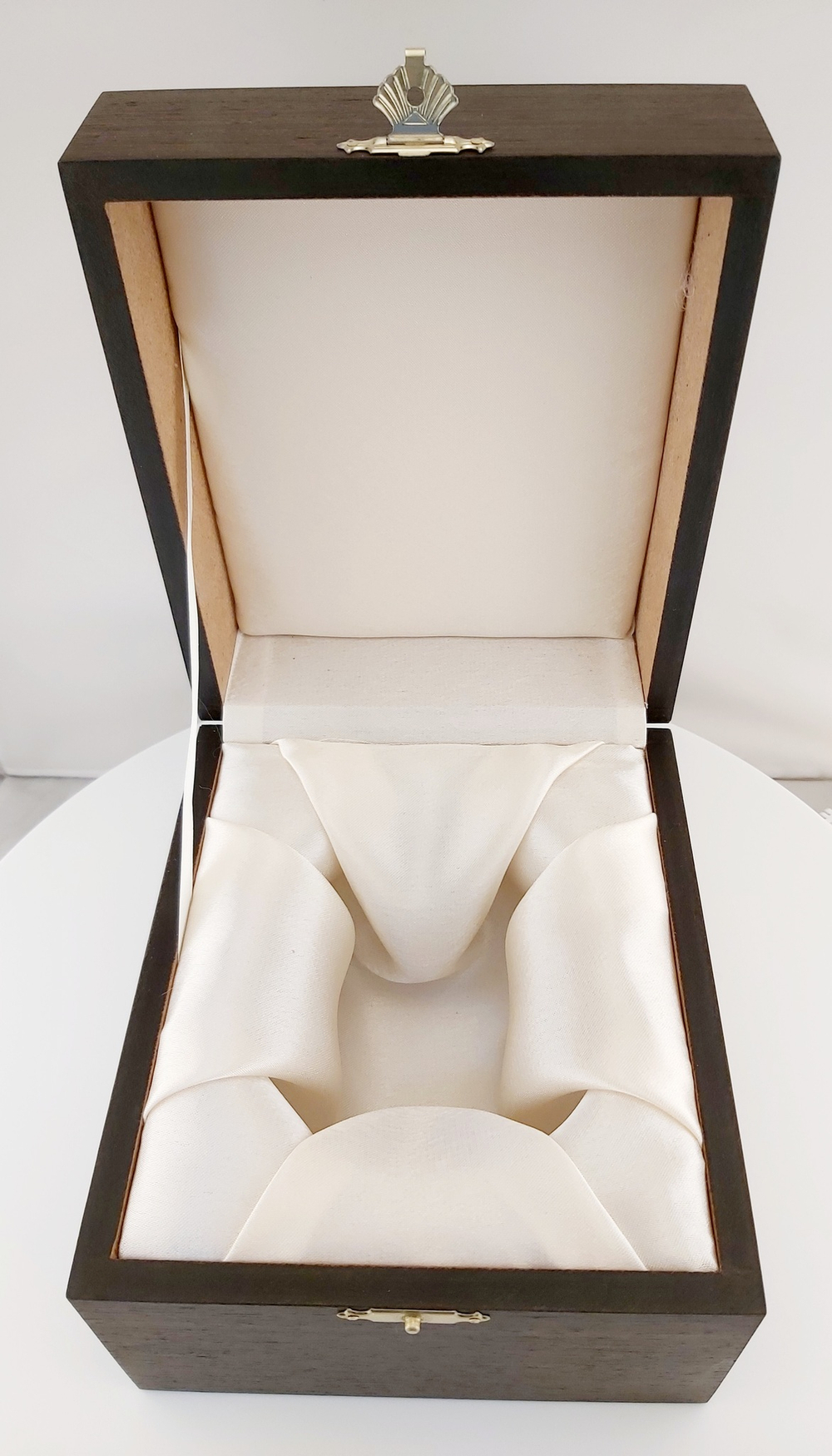 Футляр подарочный из шпона (дерево) для елочного шара