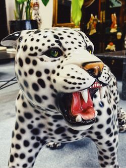 Boxer Статуэтка "Снежный Барс"