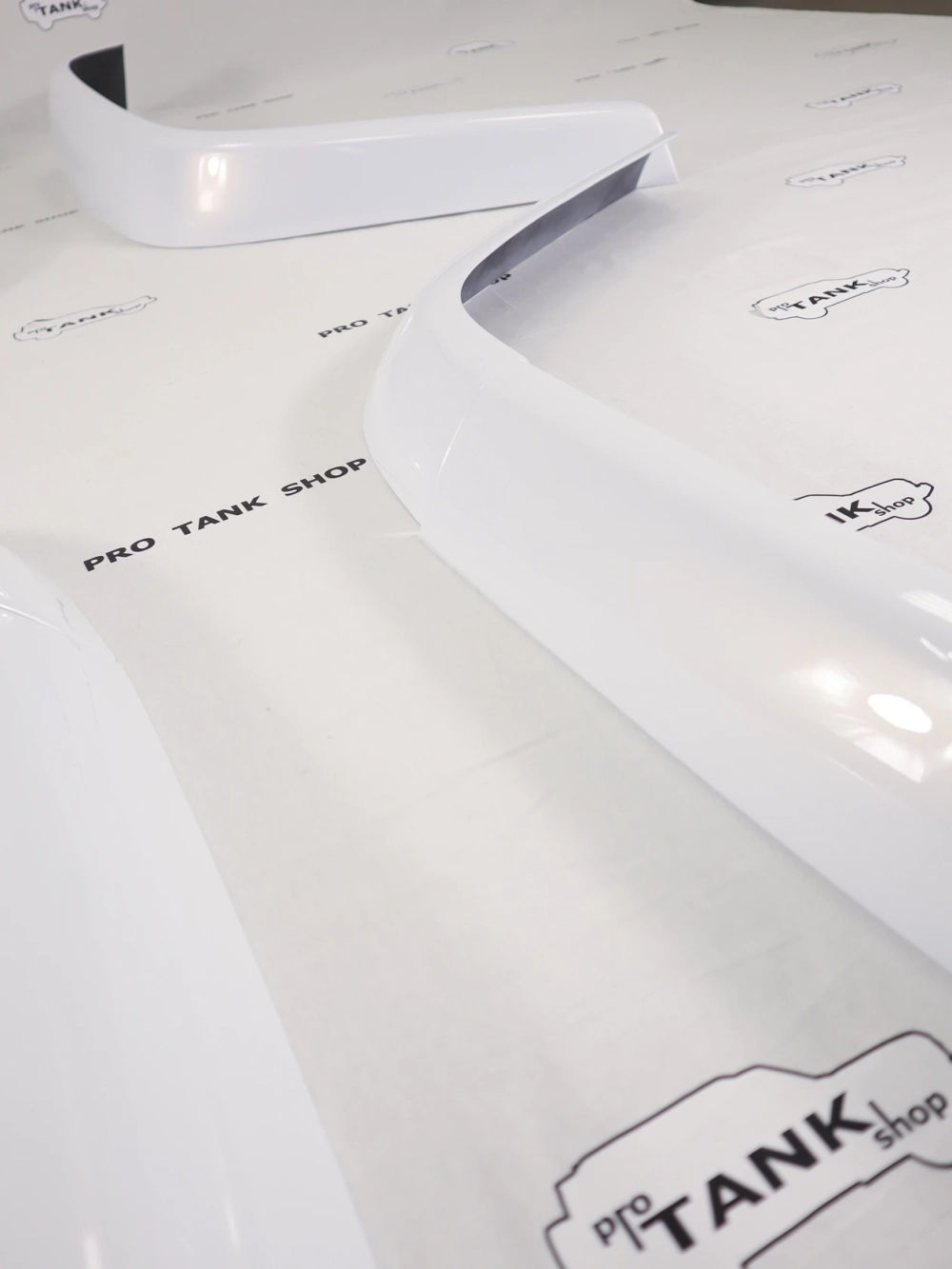 Накладки на расширители арок BRM для TANK 300 2021-2024г. (Белый Ольхон White (9F))