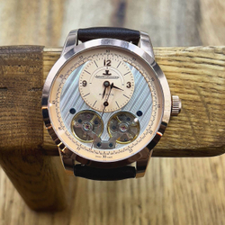 Часы Jaeger-LeCoultre