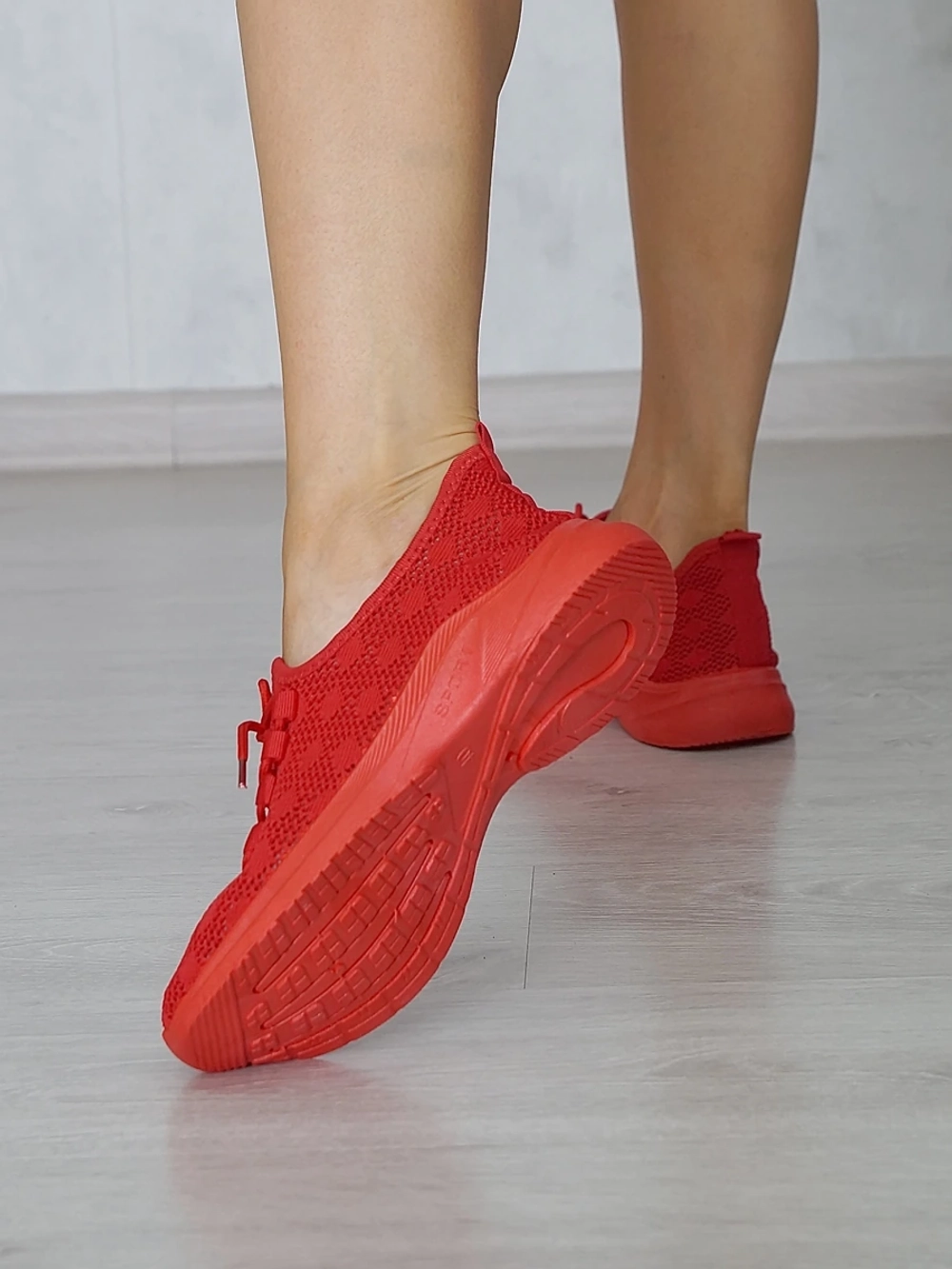 Кроссовки женские летние