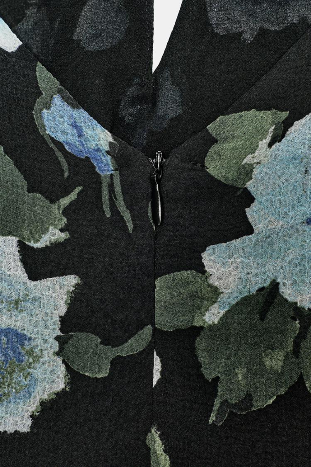 ZARA ДЛИННОЕ ПЛАТЬЕ С УЗЛОМ И ЦВЕТОЧНЫМ ПРИНТОМ, СИНИЙ/ЧЕРНЫЙ