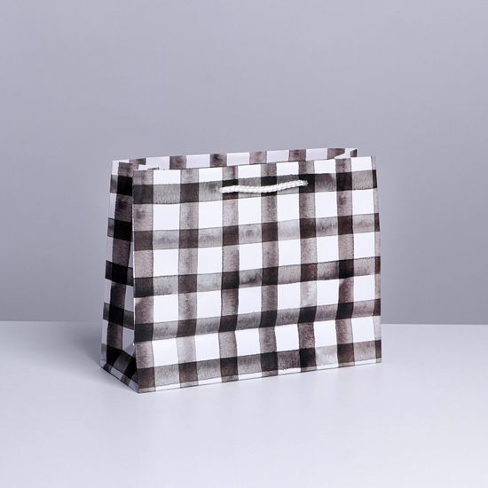 Пакет ламинированный «Сильному», MS 23 х 18 х 8 см   6582773