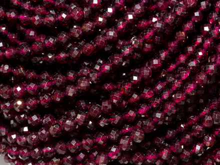 Нить бусин из граната 4мм, огранка