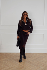 Костюм из трикотажа с поло и юбкой