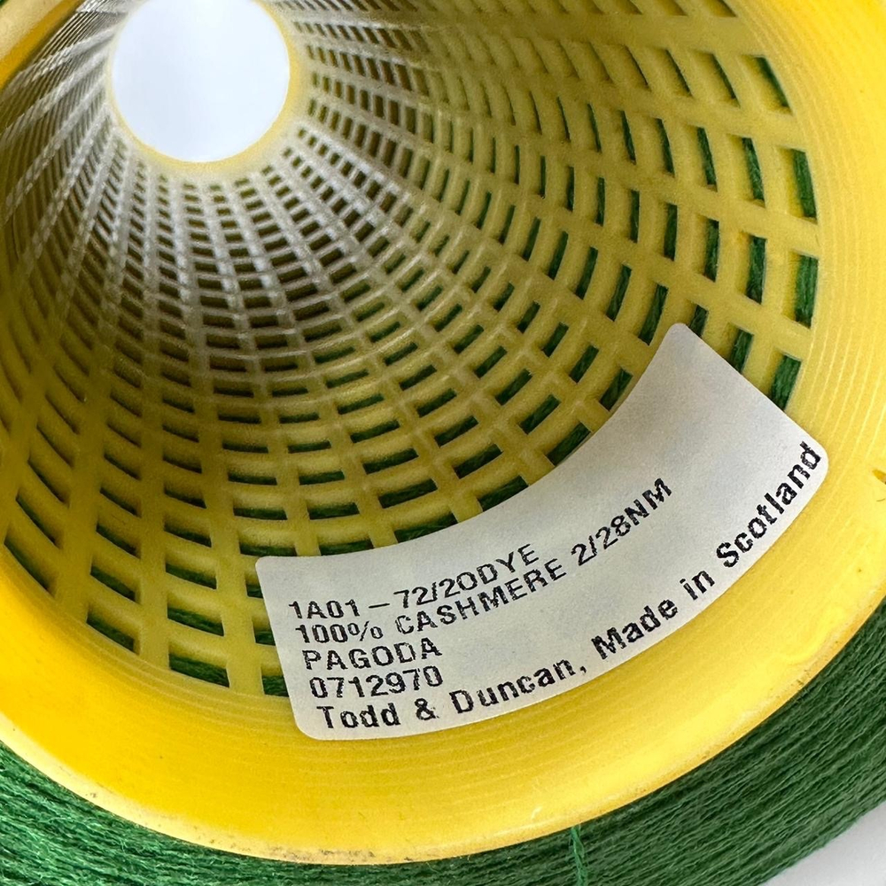 1A01-72/2ODYE - Todd & Duncan; 100% кашемир; 1400м/100гр, (2/28); col. PAGODA, цвет: ярко зеленый