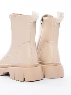 Зимние ботинки на высокой платформе