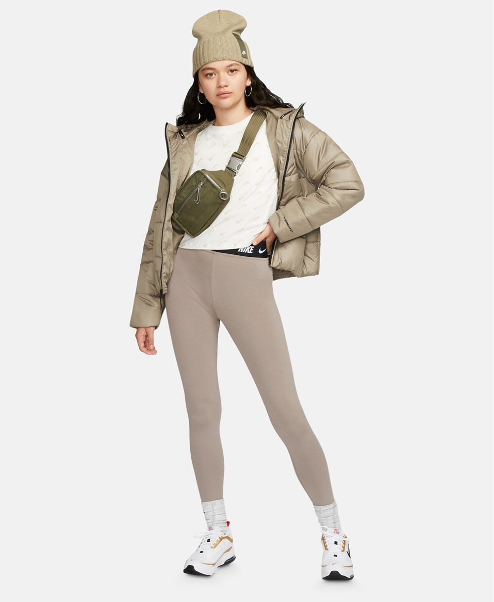 Леггинсы Nike