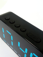 Часы-будильник настольные LED DS-5507 черный корпус