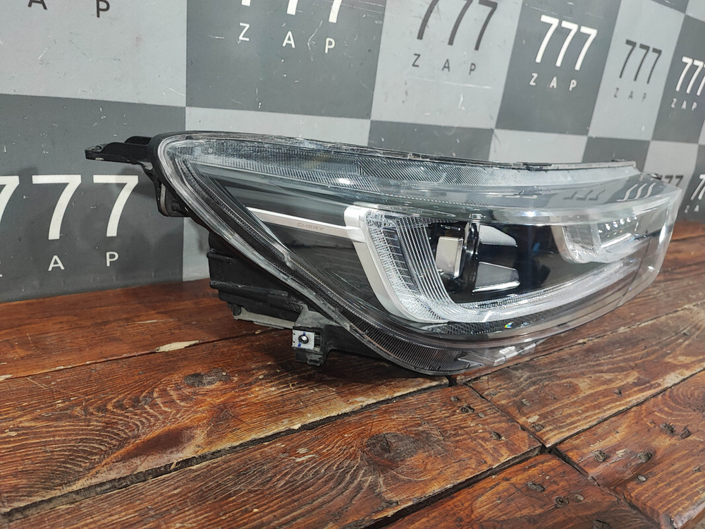 Фара правая LED Chery Tiggo 8 Pro 21-нв Б/У Оригинал 605000235AA