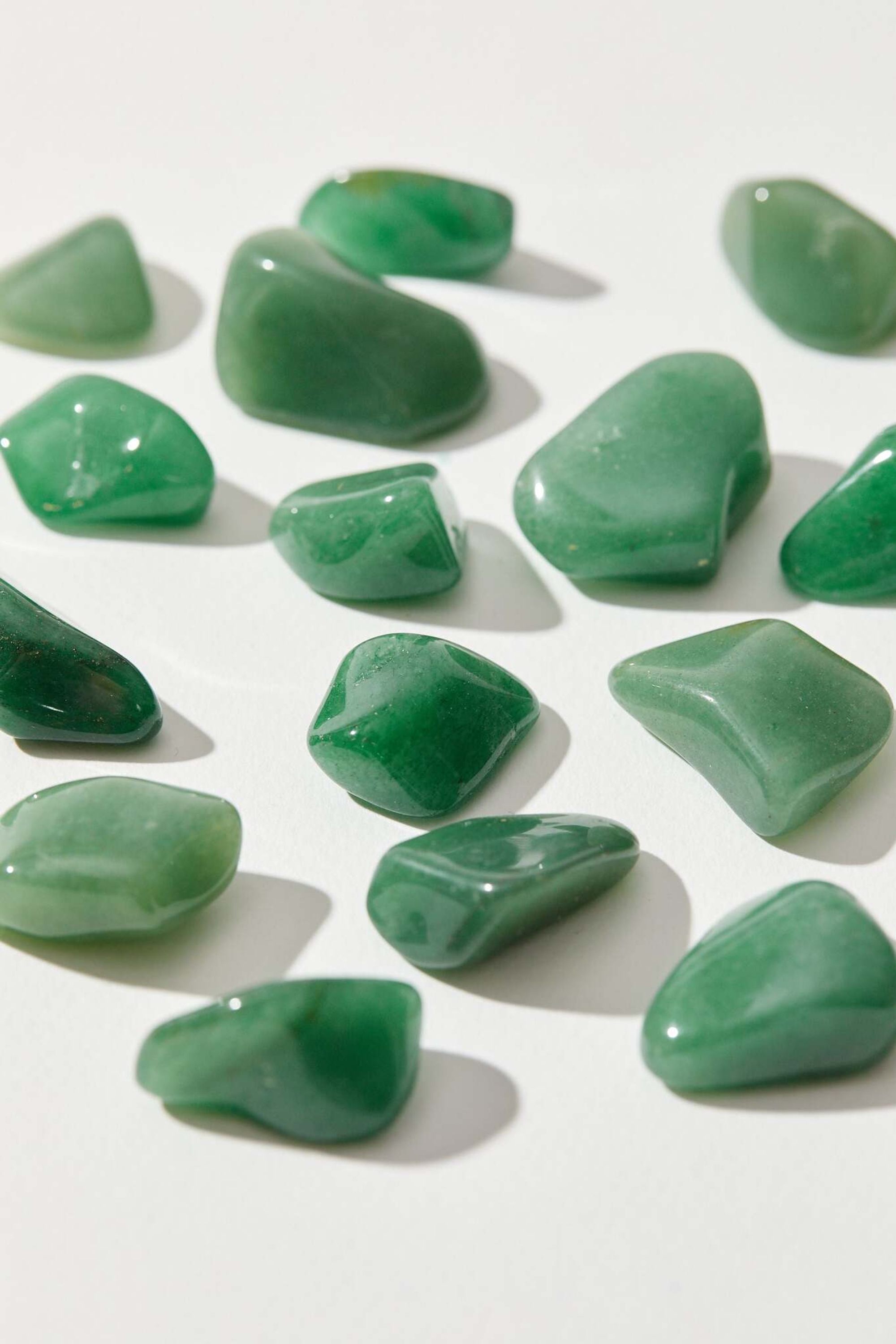 Зелёный авантюрин галтовка