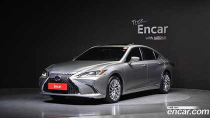 Lexus ES300h 7 Generation Luxury Plus (05.2020)