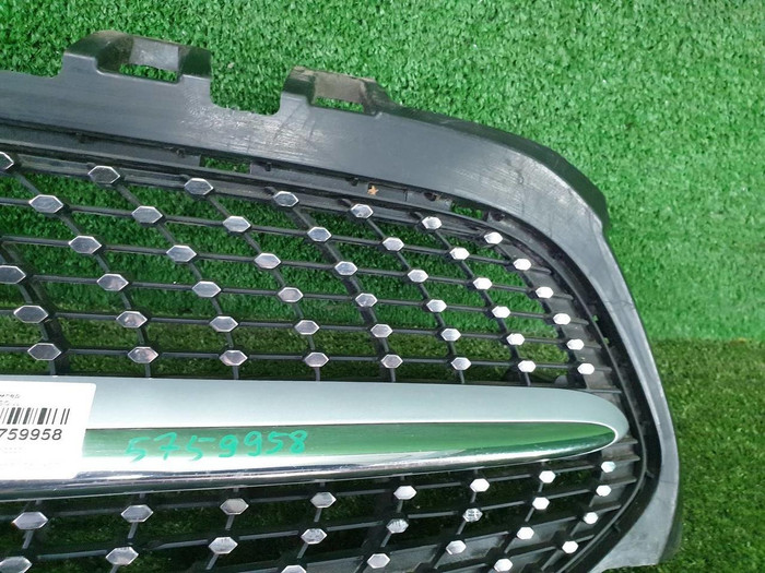 Решетка радиатора Mercedes A W177 (2018-2022)