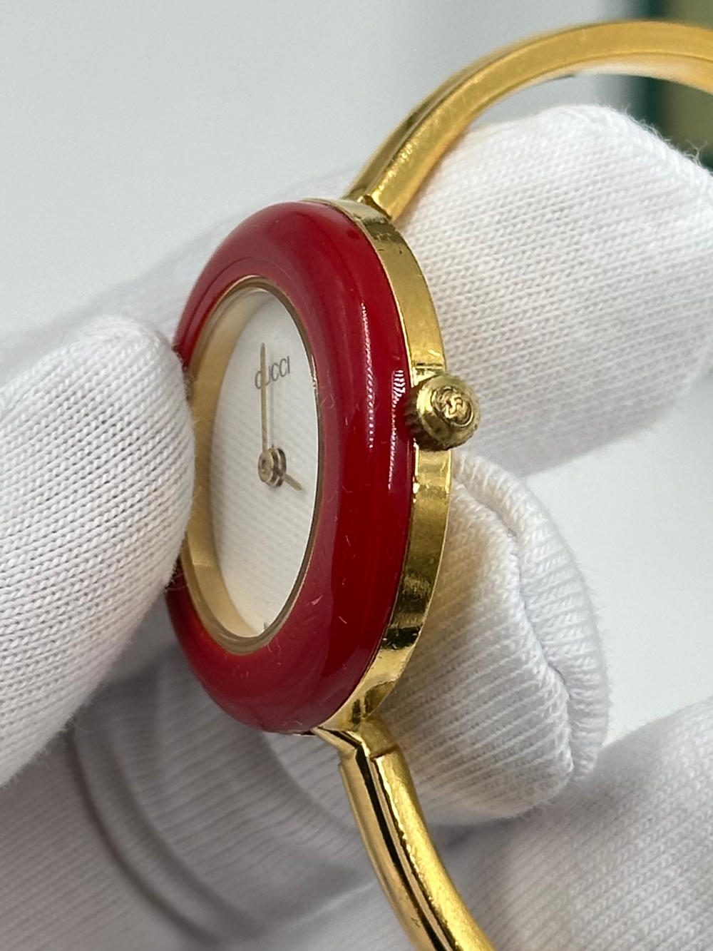 Часы Gucci 11/12.2