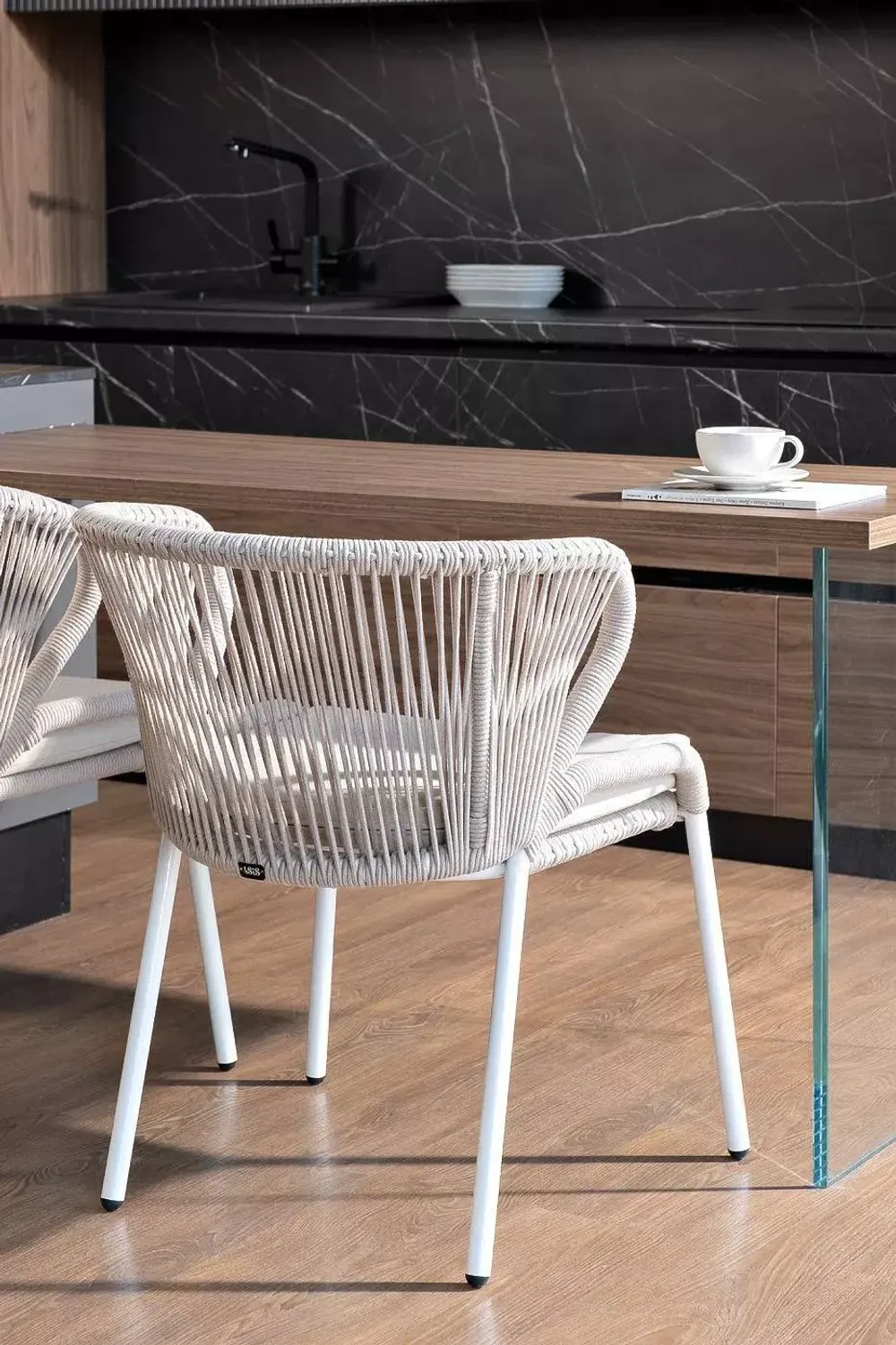 "Милан" стул плетеный из роупа, каркас алюминий белый шагрень, роуп бежевый круглый, ткань бежевая