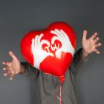 Шар (18''/46 см) Сердце, Ты (ладошки с любовью), Красный, 1 шт. в уп.