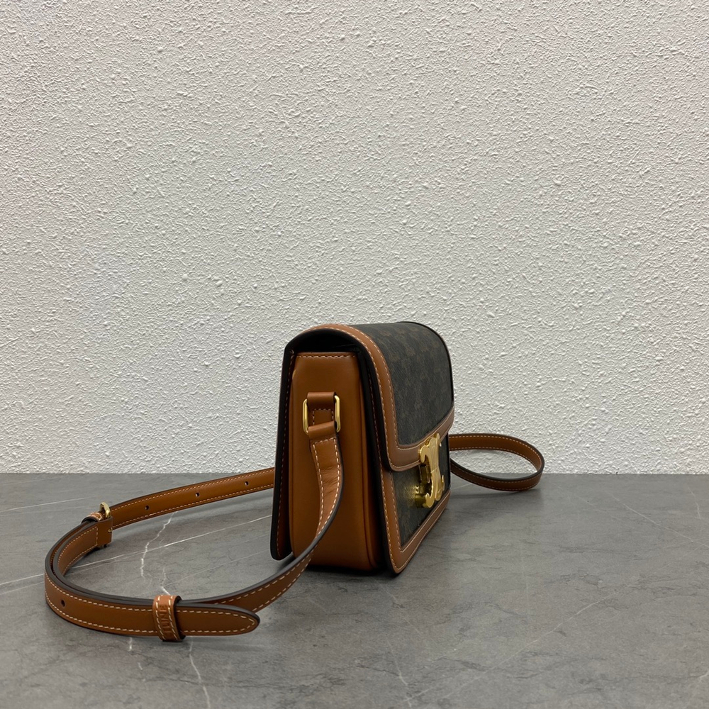 Celine Teen Triomphe Bag 18 cm