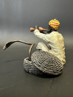 Бронзовая скульптура в стиле Венской бронзы «Укротитель змей»