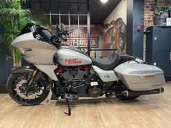 Harley-Davidson CVO Road Glide ST 121 (Mercury Silver) 2025