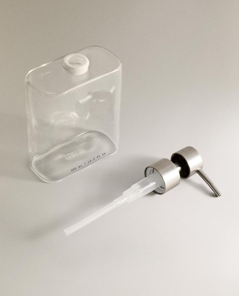 ZARA HOME ДОЗАТОР ДЛЯ ЖИДКОГО МЫЛА ИЗ БОРОСИЛИКАТНОГО СТЕКЛА, ПРОЗРАЧНЫЙ