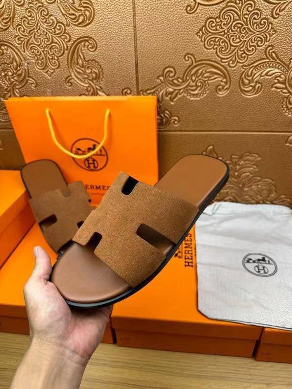 Шлёпанцы Hermes