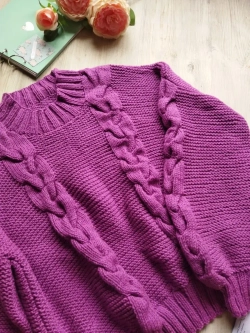 Свитер с косами