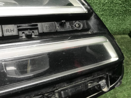 Фара правая Genesis GV80 (2020-2023) LED