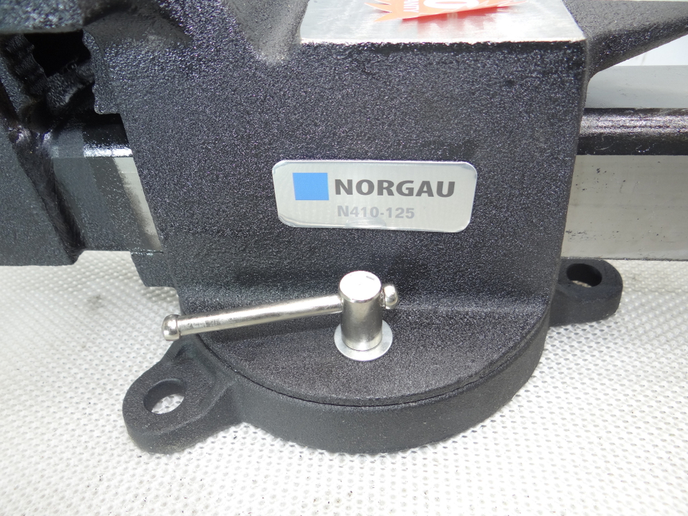 Тиски слесарные 125мм NORGAU-N410-125
