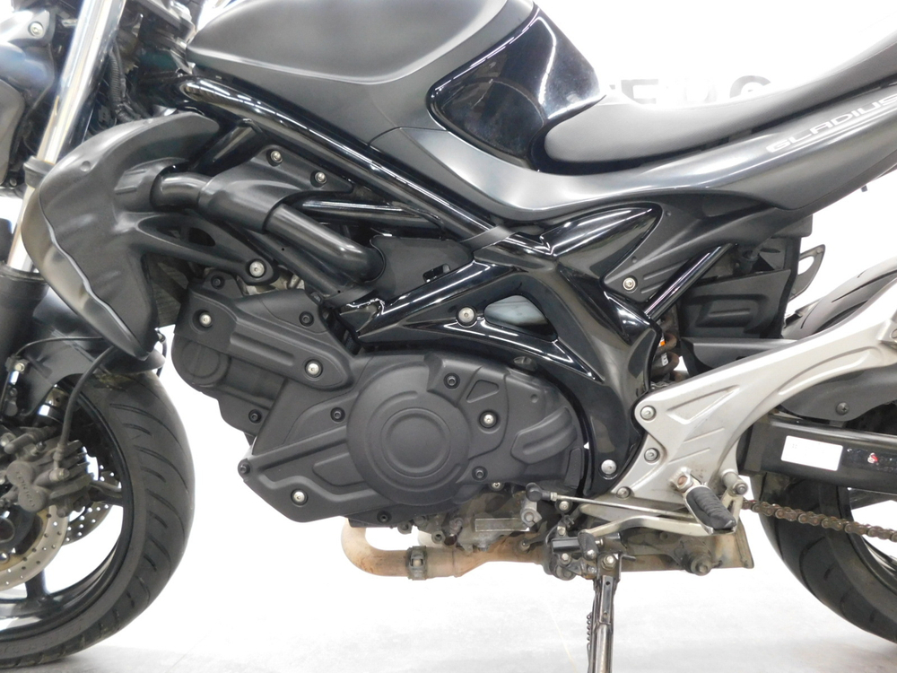 Suzuki Gladius SFV400 , 2015