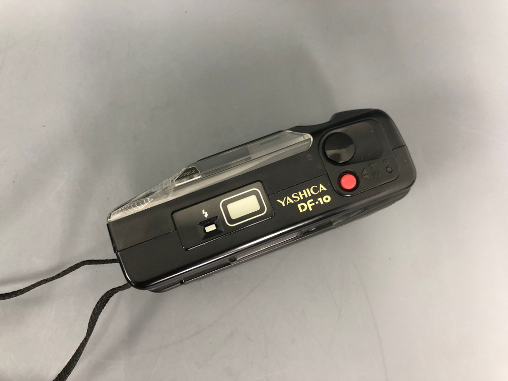 Yashica DF-10