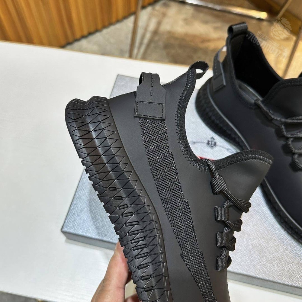 Кроссовки Prada