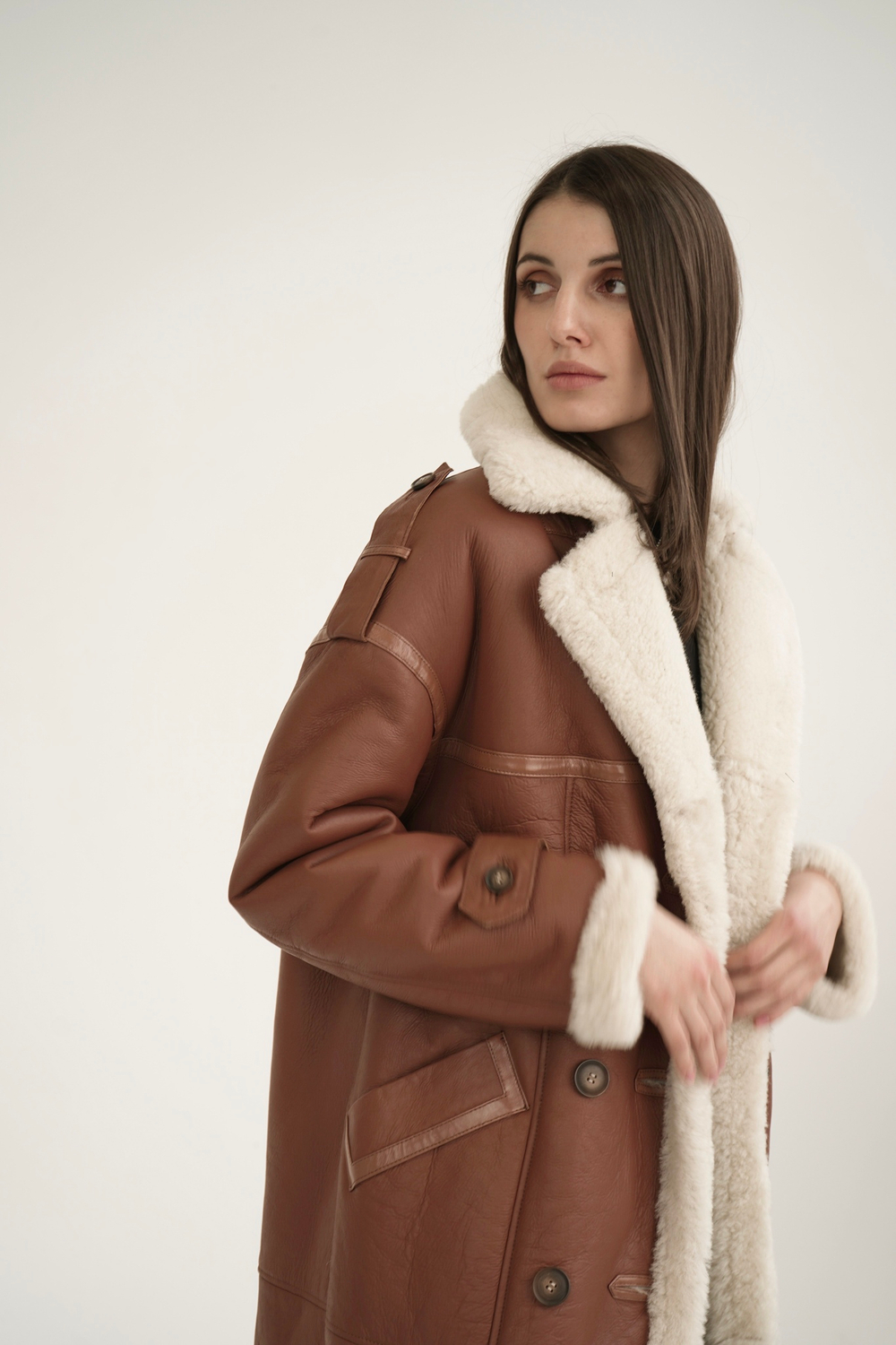 Дубленка-пальто карамель