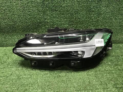 Битая Фара левая Volvo S90 2 (2020-н.в.) LED