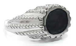 Ювелирное кольцо,серебро с ониксом